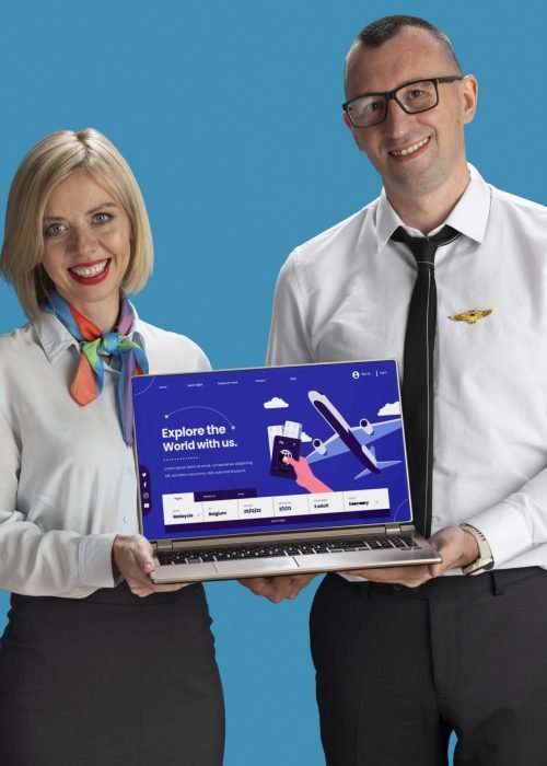 medium-shot-flight-attendants-with-laptop